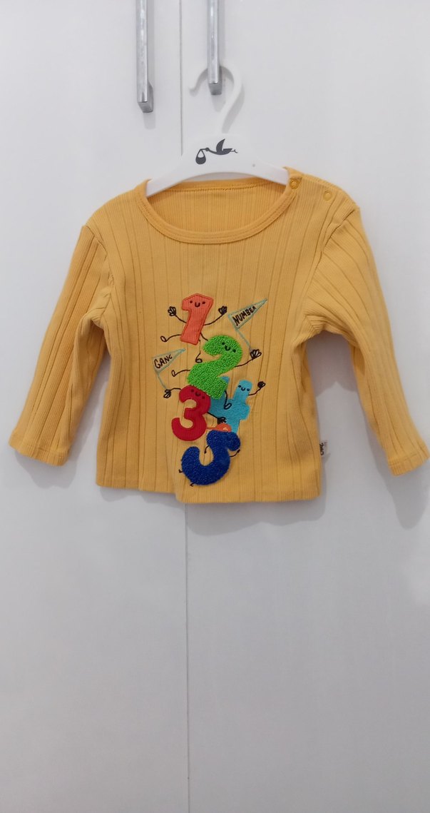 Renkli Baskılı Sarı Erkek Çocuk Triko Kazak - Görsel 2