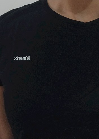 m Beden siyah Renk Kinetix M beden kadın siyah t-shirt
