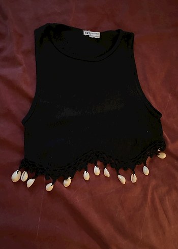 s Beden Boncuk Detaylı Siyah Kolsuz Crop Top
