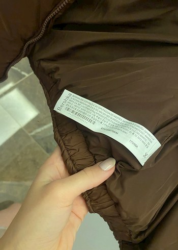 Bershka Kahverengi Kısa Şişme Yelek