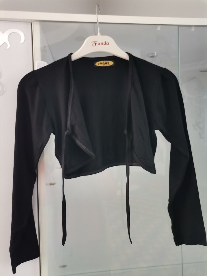 Kız Çocuk Siyah Kemerli Uzun Kollu Bolero - Görsel 2