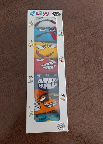 Lilyy Emojili Kokulu Çorap 5-6 yaş - Görsel 2