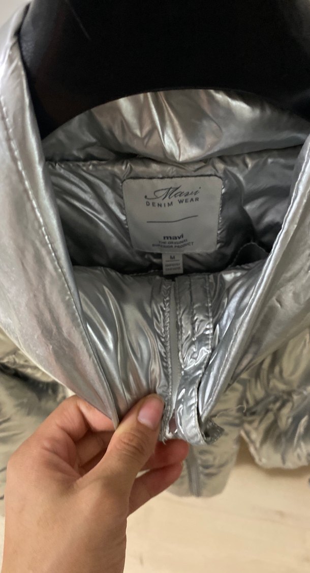 Gri Parlak Metalik Kadın Kışlık Ceket - Görsel 3