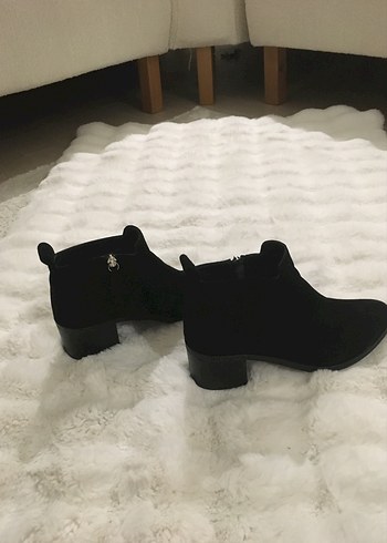 Siyah Süet Kadın Topuklu Bot - Görsel 5