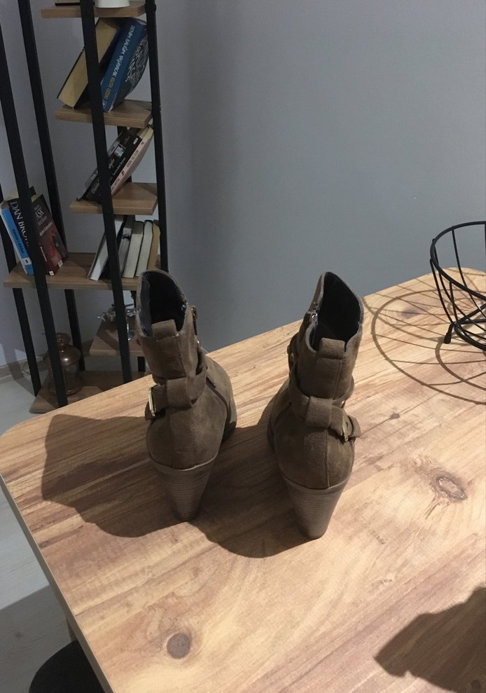 Kahverengi Süet Tokalı Kadın Bot - Görsel 5