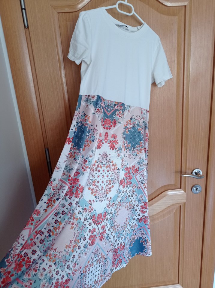 Saten Etekli Elbise - Görsel 2