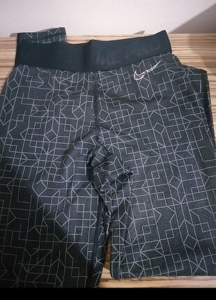 Nike tayt