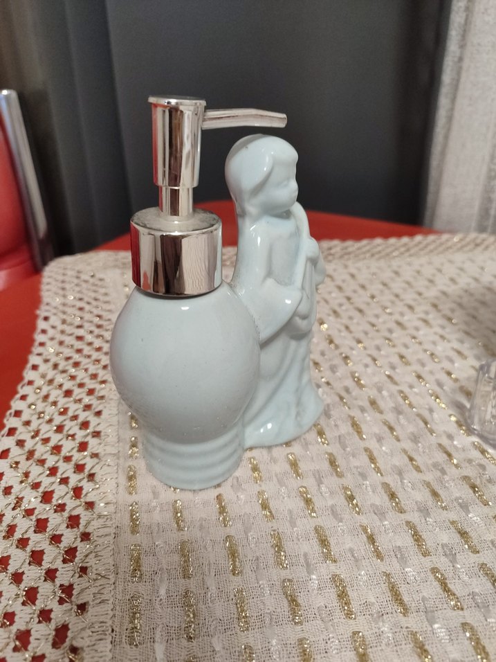 Müzisyen Figürlü Seramik Sıvı Sabunluk - Görsel 2