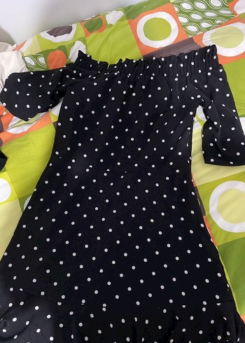 m Beden siyah Renk Mango düşük omuz puantiyeli elbise