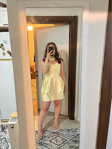 m Beden Gold inci detaylı mini abiye