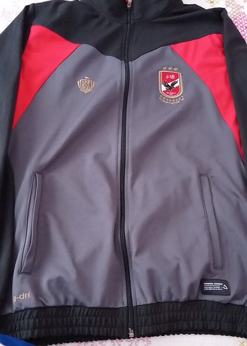 AL AHLY futbol takımının antrenman hırkası orjinal ve sıfır.