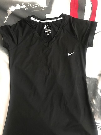 Nike tshirt
