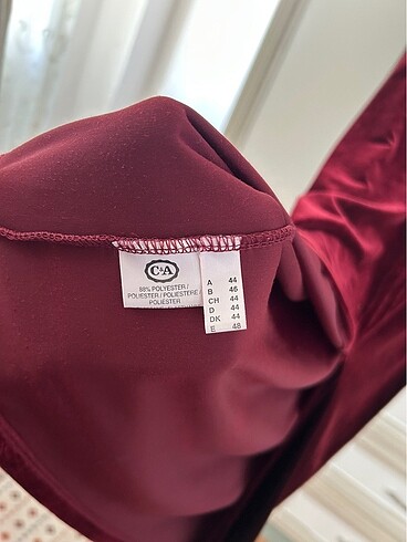44 Beden bordo Renk C&A YESSİCA KADİFE BORDO ELBİSE