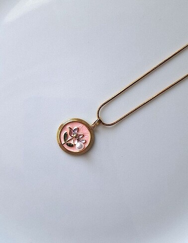 Vintage Pembe Çicekli İncili Kolye