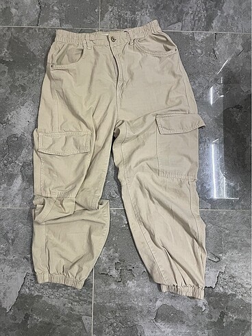 bershka cargo