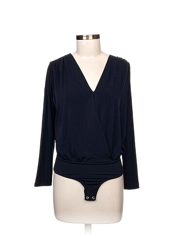 Stradivarius Bluz %70 İndirimli.