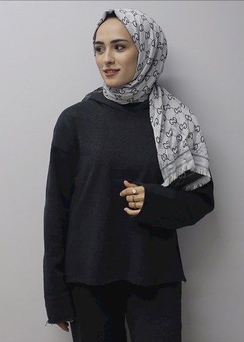 Drapeli Siyah Kadın Pamuklu Sweatshirt