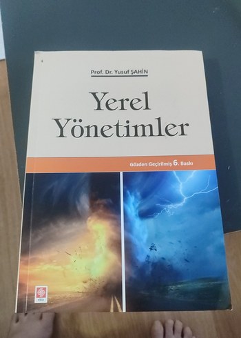 Yerel Yönetimler - Prof. Dr. Yusuf Şahin Kitap