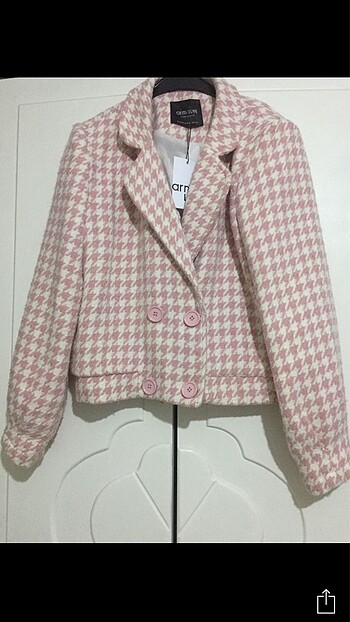 Pembe ceket