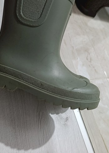 27 Beden Erkek Çocuk Haki Lastik Botlar