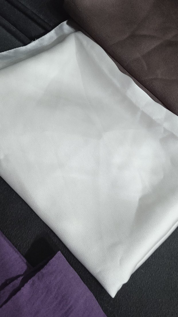 Mavi Kadın  renkli şalar - Görsel 2