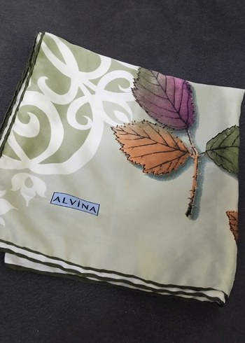 Bej ve Gri Desenli Kadın Fular - Görsel 2