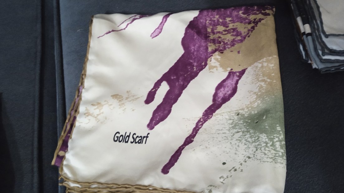 Bej ve Gri Desenli Kadın Fular - Görsel 5