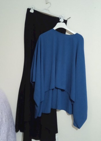 Kadın Mavi Drapeli takım balık etek yarasa kol gömlek - Görsel 2