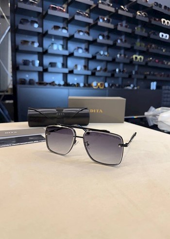 Şeffaf Çerçeveli Mavi erkek Güneş Gözlüğü - Görsel 2