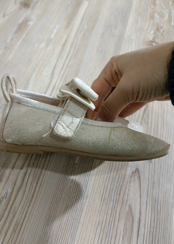 Kız Çocuk Beyaz Fiyonklu Babet - Görsel 3