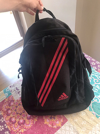 Orijinal Adidas şort cantası