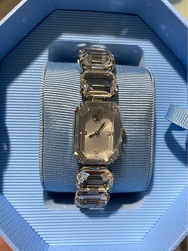 Swarovski millenia saat