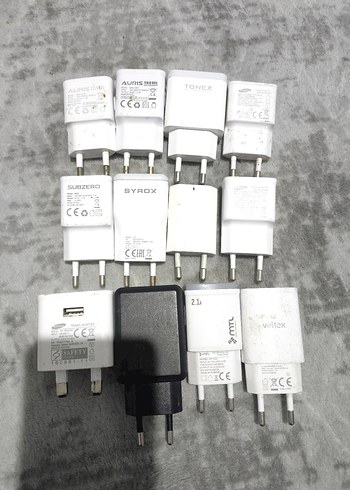 SYROX ve Veltex Beyaz Telefon Şarj Aleti - Görsel 2