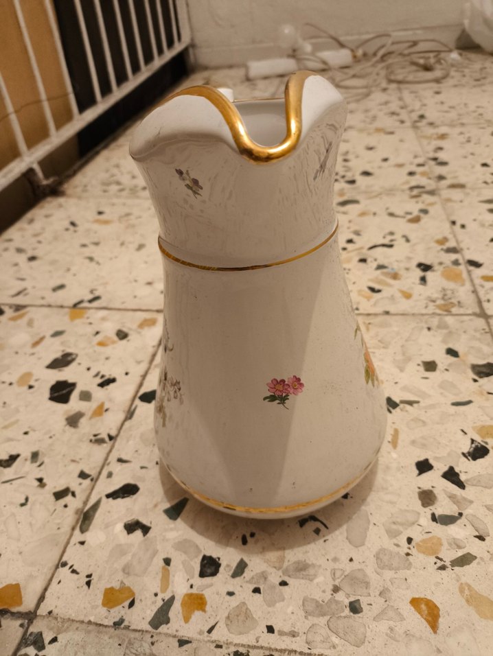 Beyaz Çiçek Desenli Altın Detaylı sürahi - Görsel 2