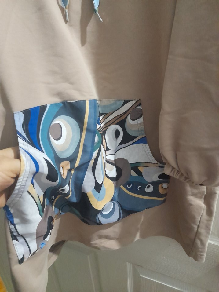 Kadın Bej Kapüşonlu Baskılı Sweatshirt - Görsel 4