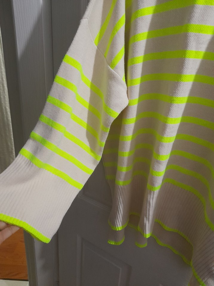 Uzun Kollu Sarı Çizgili Salaş Triko Kazak - Görsel 3