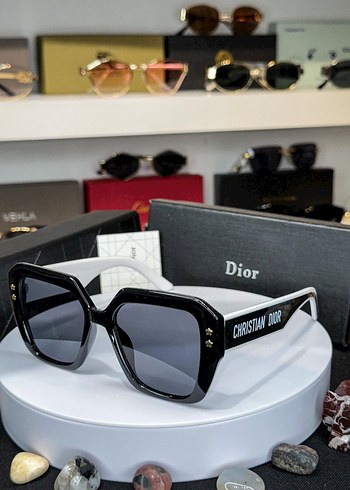 Siyah Parlak Christian Dior Kadın Güneş Gözlüğü - Görsel 2