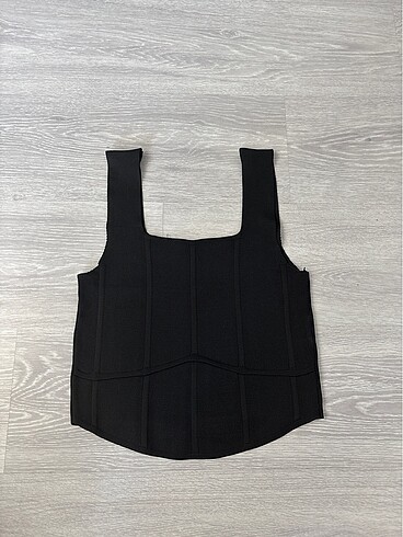Siyah crop