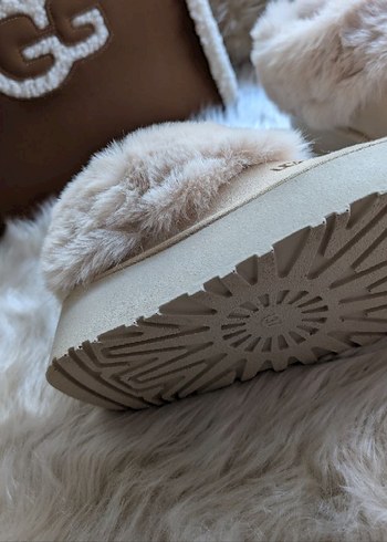 UGG Tüylü Beyaz i Kadın Terlik - Görsel 4