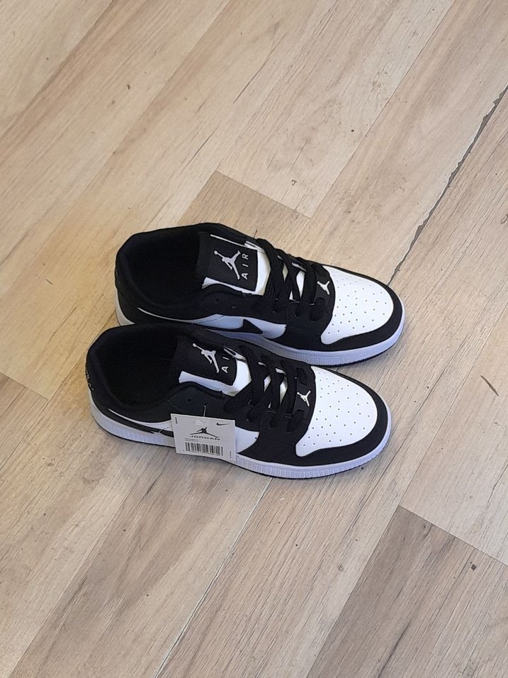 Beyaz Siyah Desenli Kadın Spor Ayakkabı - Görsel 3