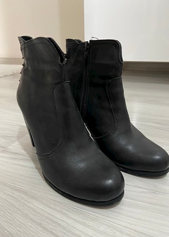 38 Beden siyah Renk Kadın Siyah Deri Goth Blok Topuklu Bot