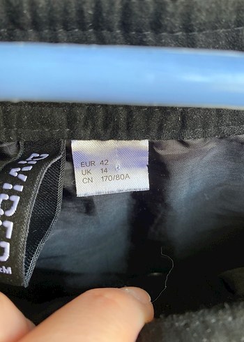 H&M Düğmeli Siyah Kadın Mini Süet Etek
