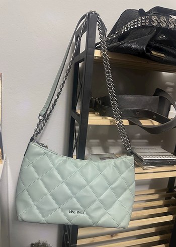 Nine West ürünü