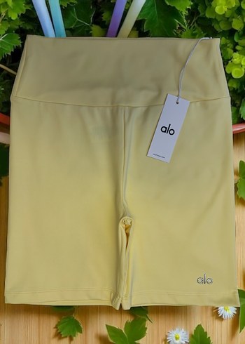 Alo Sarı Yüksek Bel Mini Şort - Görsel 4