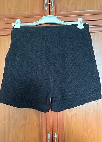 Düğmeli Siyah Mini Yün Hamile Şortu - Görsel 4