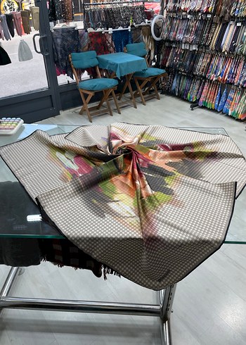 Kaz Ayağı Deseni Eşarp - Görsel 2