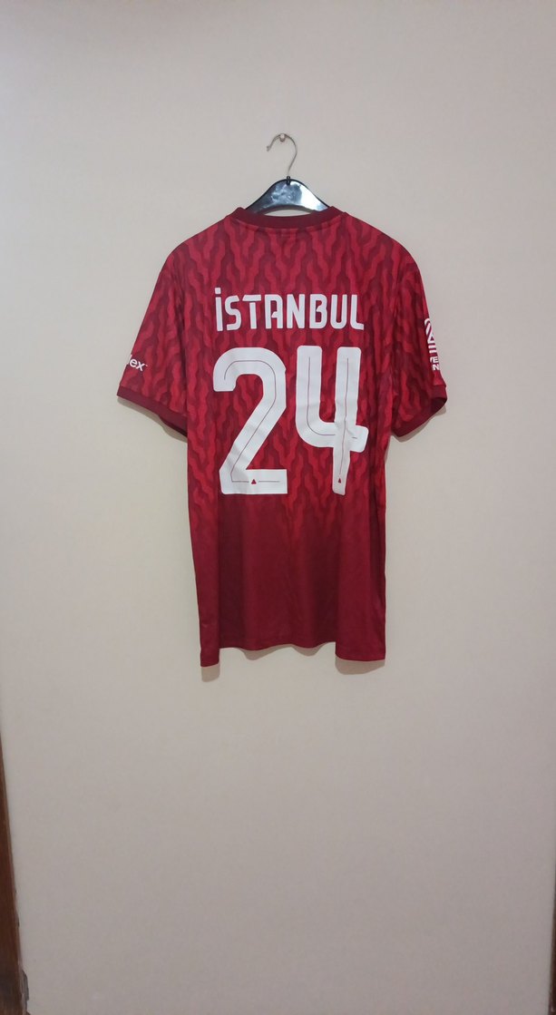 Kırmızı İstanbul Baskılı Spor Tişört - Görsel 2