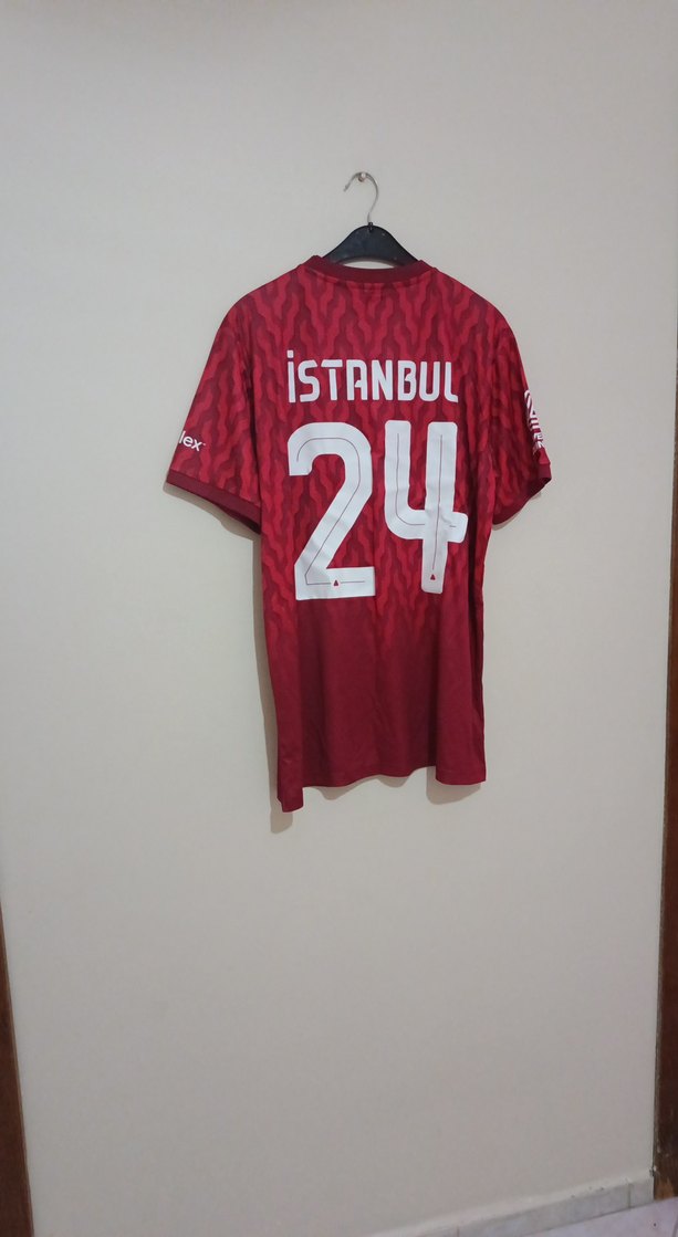 Kırmızı İstanbul Baskılı Spor Tişört - Görsel 4