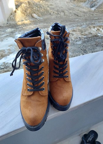 Kahverengi Süet Platform Topuklu Kadın Bot 36 numara - Görsel 4