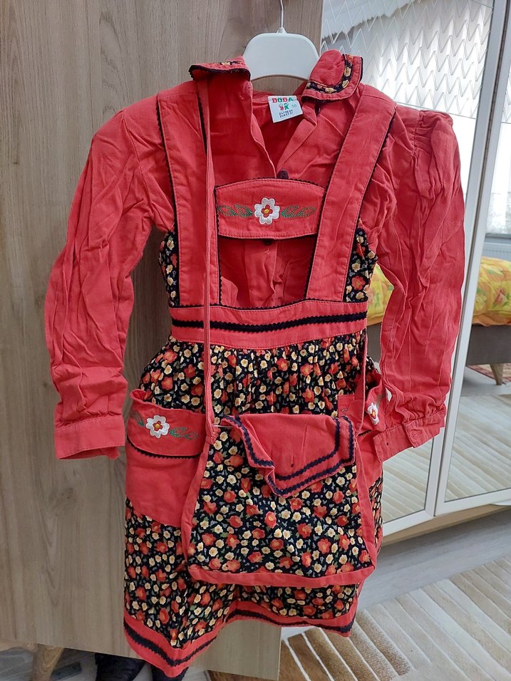 Kız Çocuk Nakışlı Kırmızı Elbise - Görsel 2